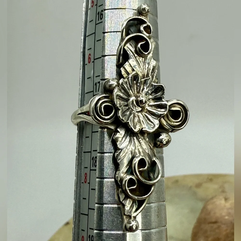 Native American 925 Floral Leaf Statement Ring by Harry B. Yazzie – NWOT